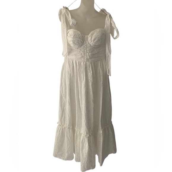 Petal & Pup NWT Women’s Embroidered Fiona Eyelet Tie Shoulder Maxi Dress XLarge - Picture 2 of 8